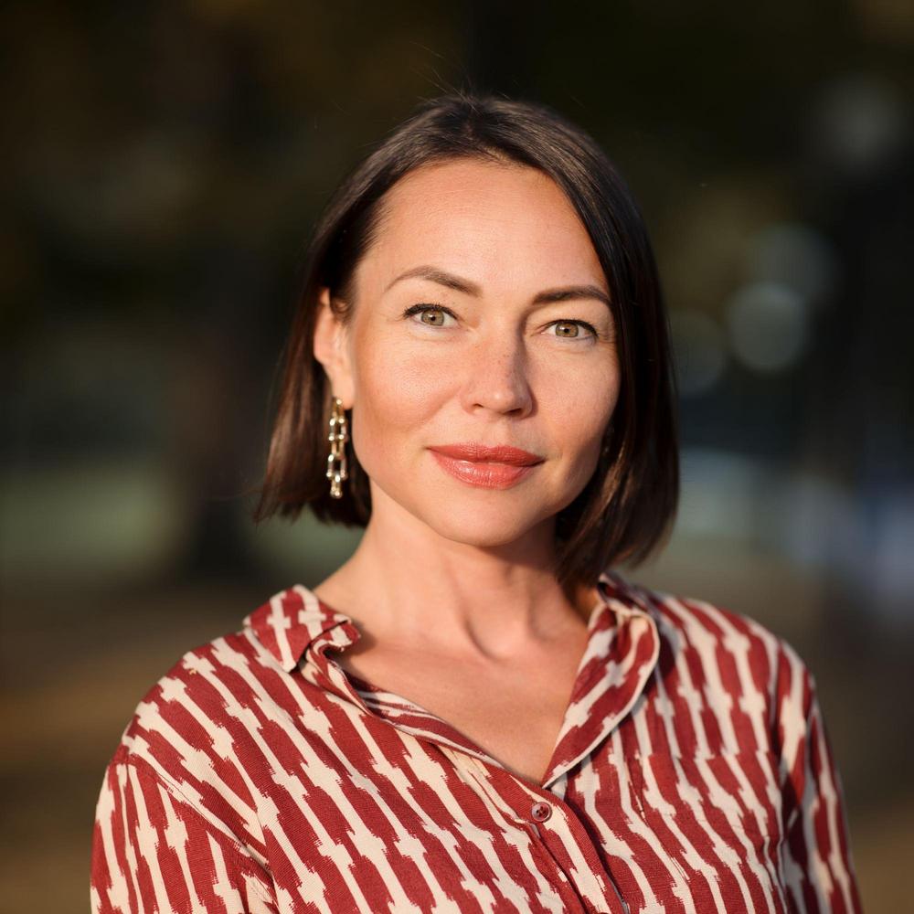 Толық жігіт арық қызды трахает