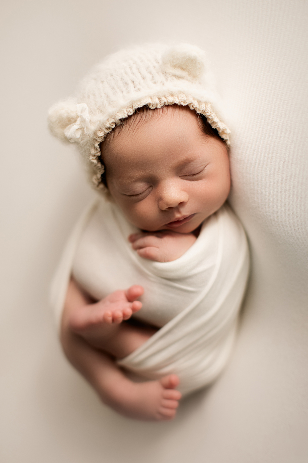 Newborn photo from Seattle Newborn photographer - Alba Studio
