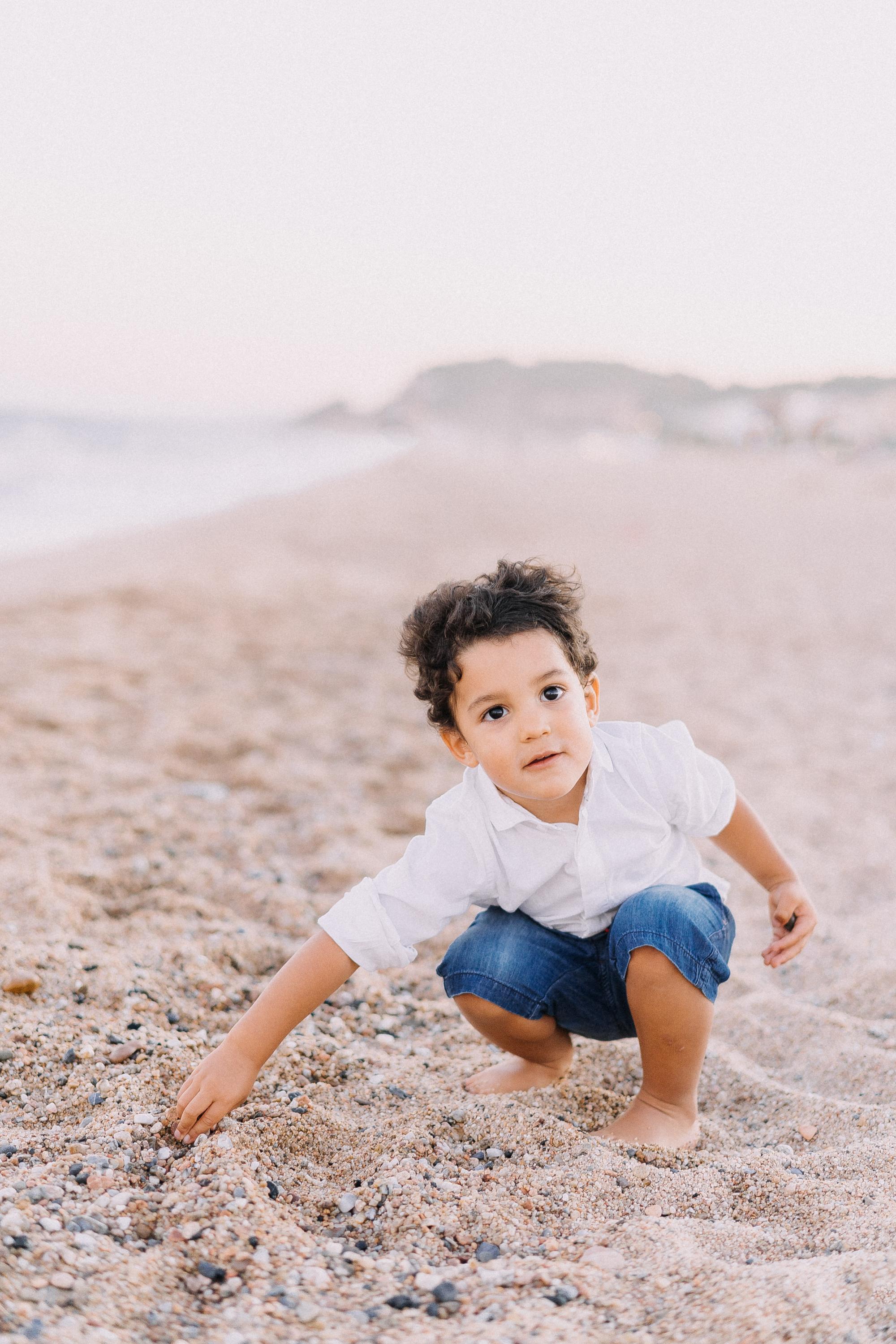 Fun family photoshoot Barcelona