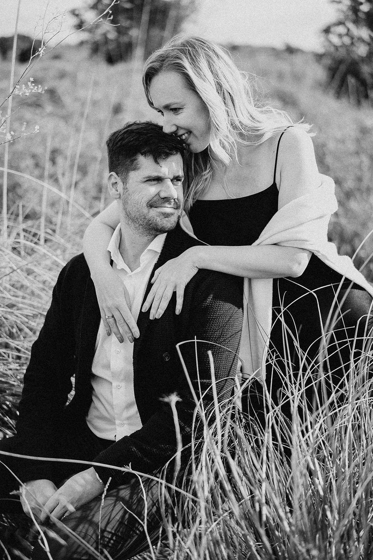 Outdoor couple photoshoot Barcelona