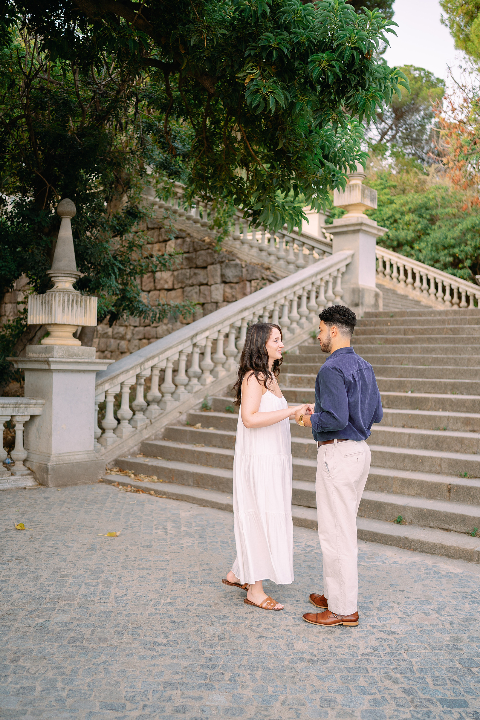Barcelona love story portrait session