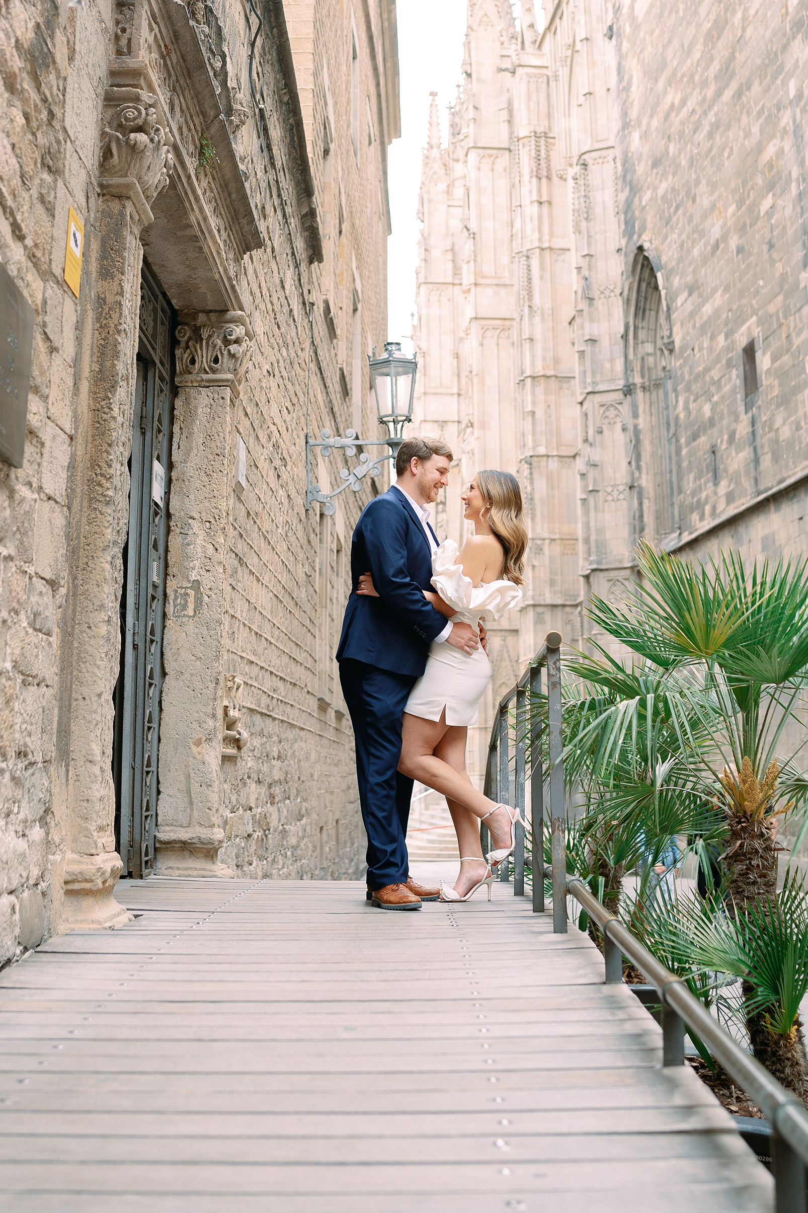 Love story photoshoot Barcelona price