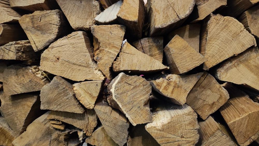 HOW TO DRY FIREWOOD PROPERLY?