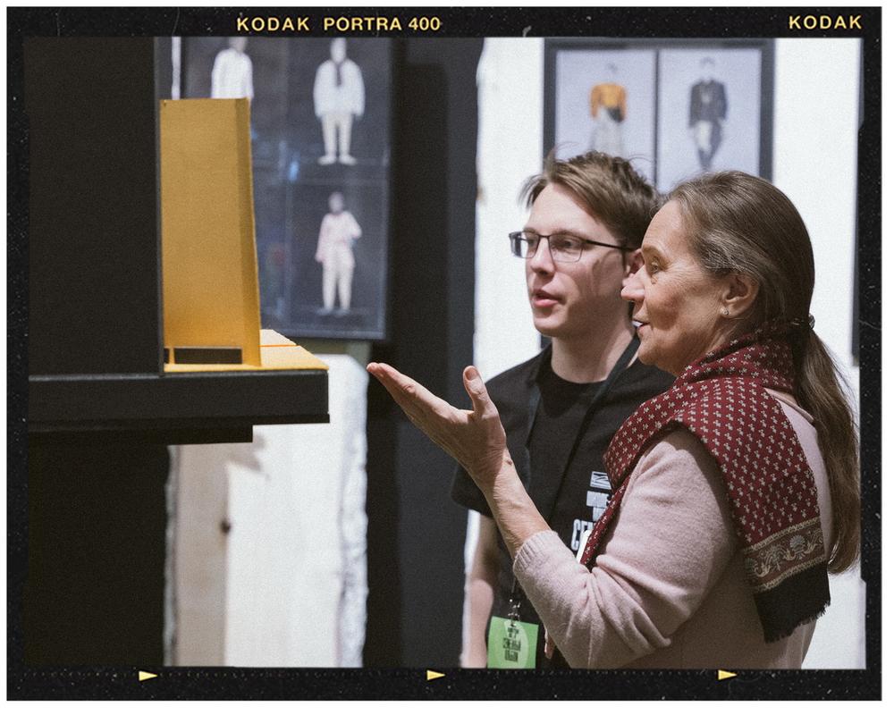 Выставка «Школа-студия МХАТ – 80. Семейный альбом»