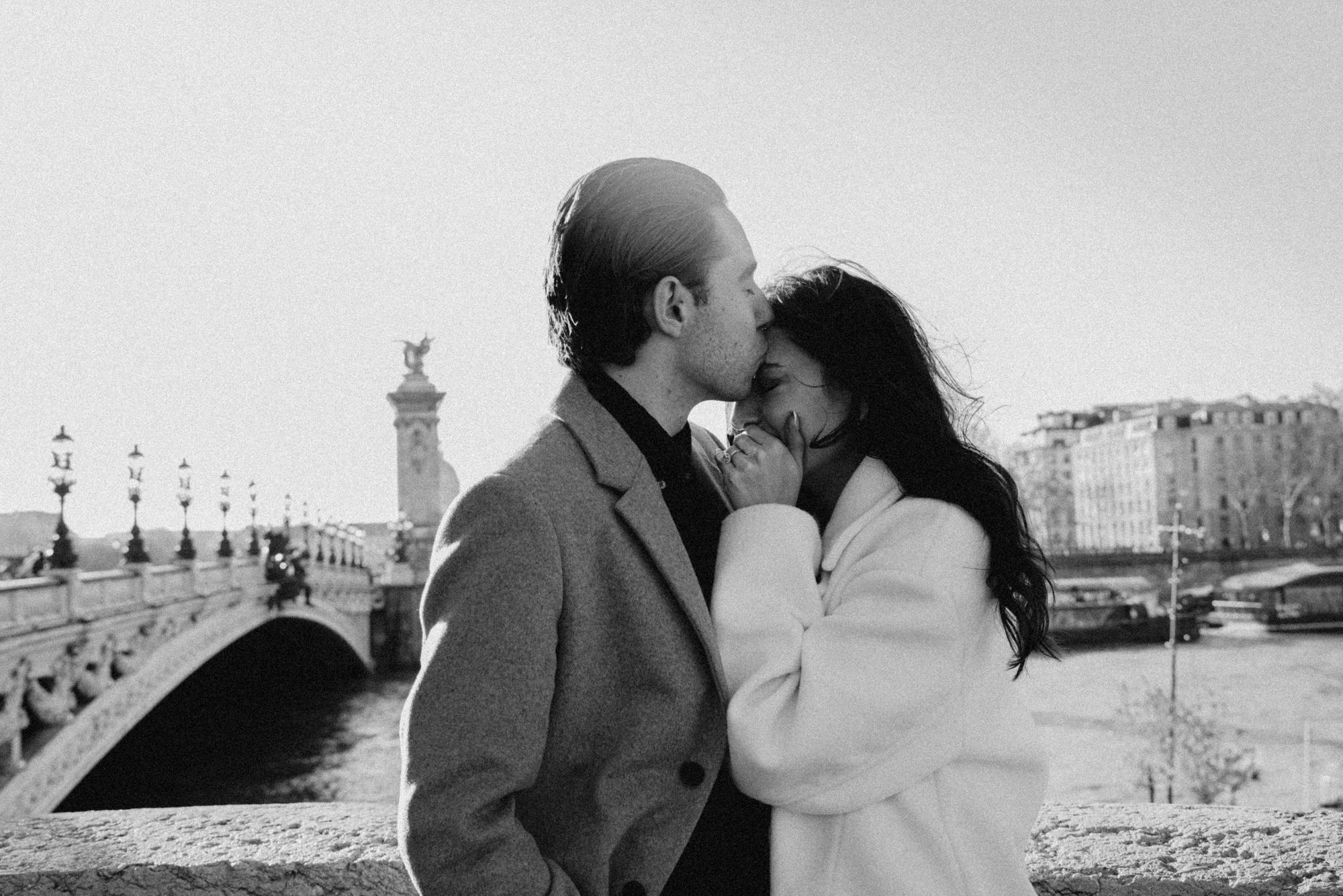 Cinematic black and white engagement session in Paris