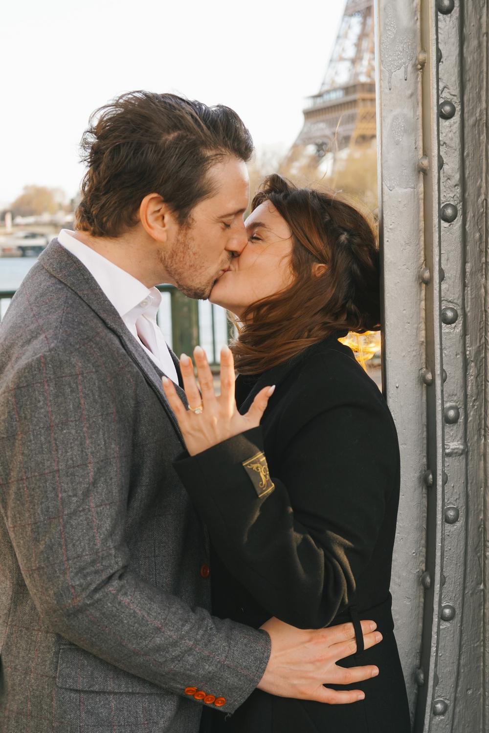 Paris Proposal Photographer for Your Unforgettable Surprise