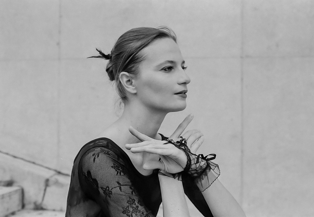 analog portrait session for a ballerina in Paris