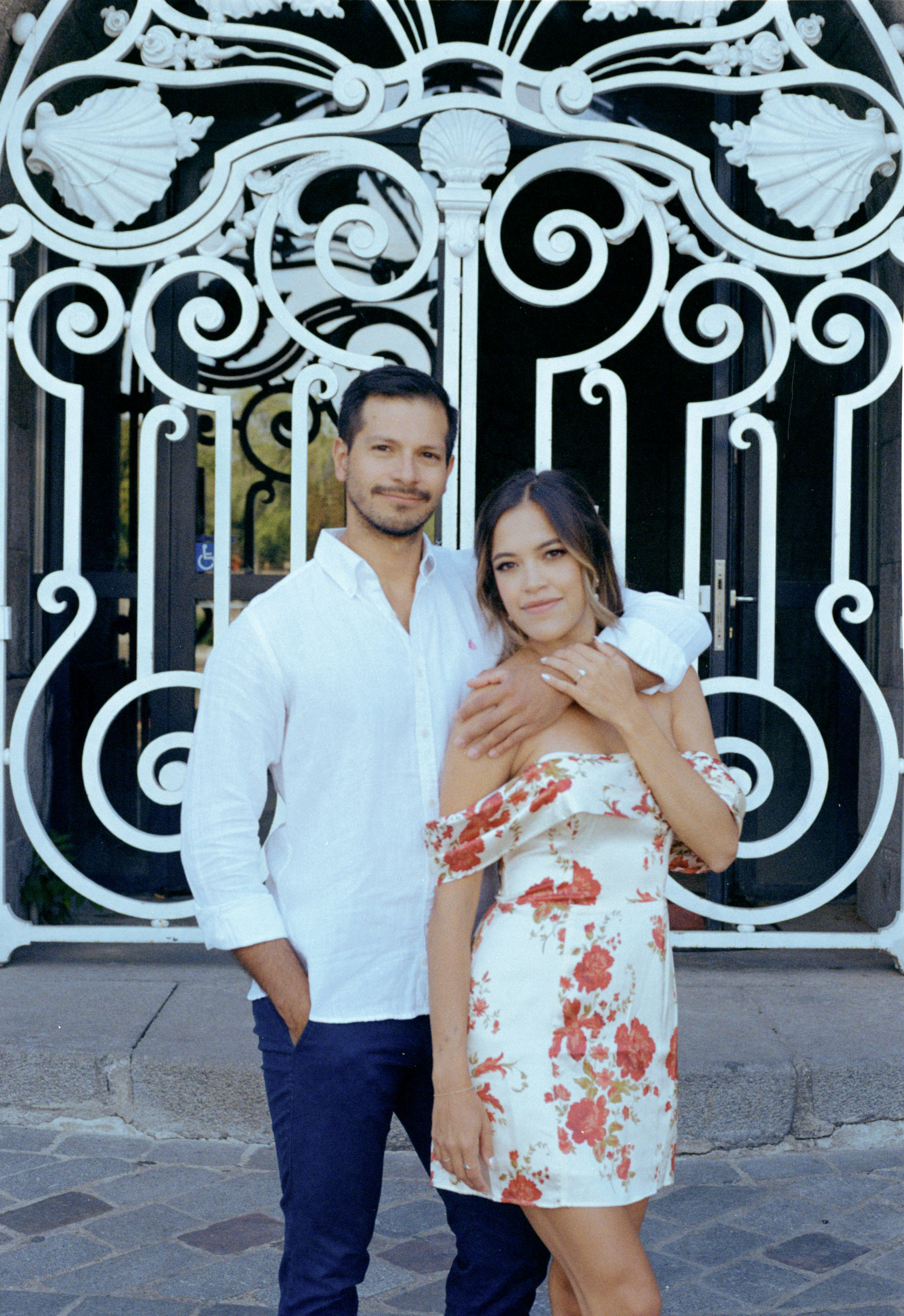 vintage-aesthetics engagement photo shoot in Paris captured on film