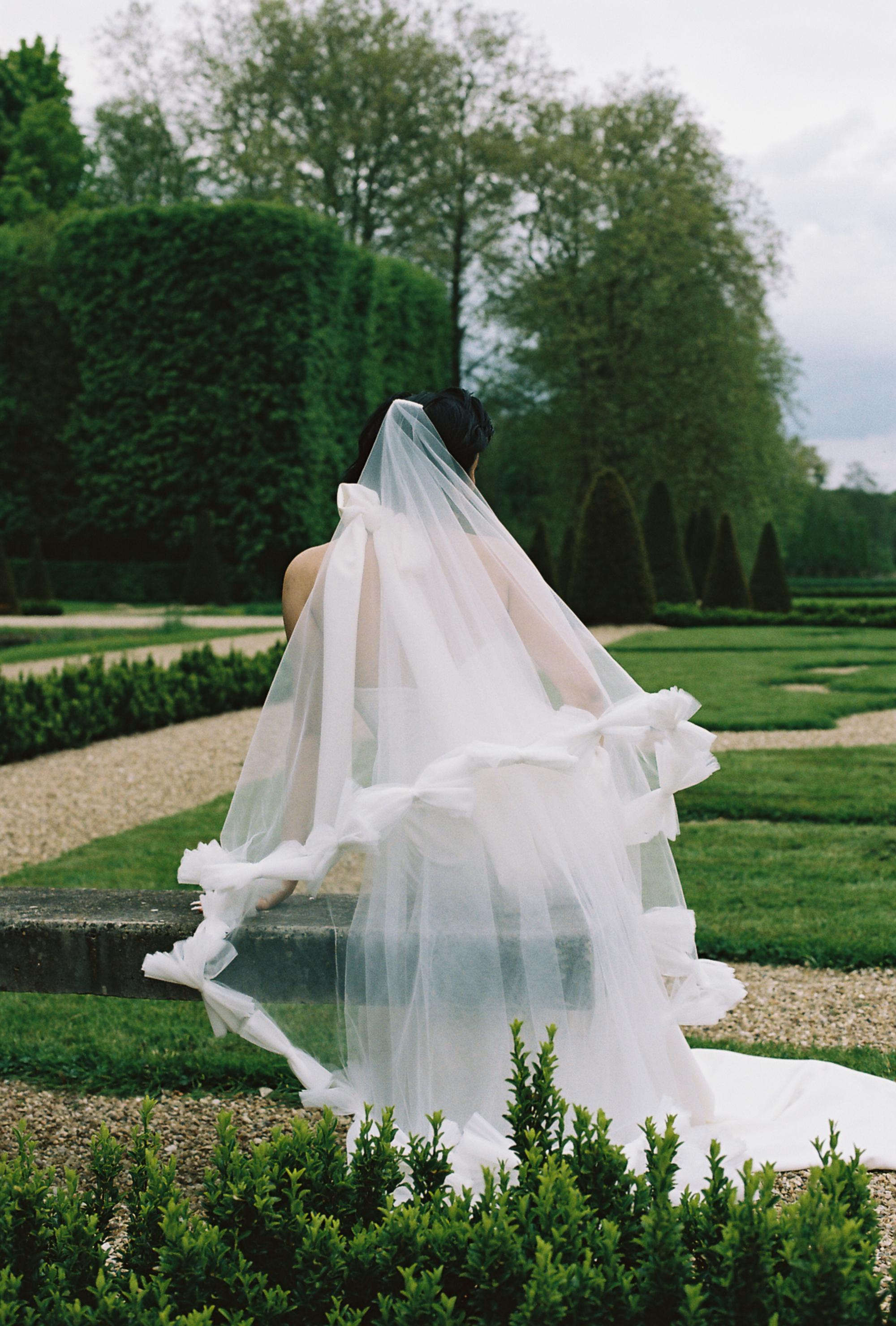 Paris editorial wedding photographer focusing on artistic vision