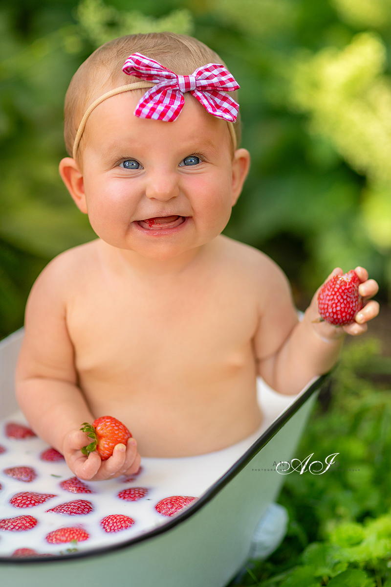 Strawberry discount baby photoshoot