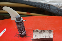 Как починить серфборд своими руками - почему важно устранять повреждения