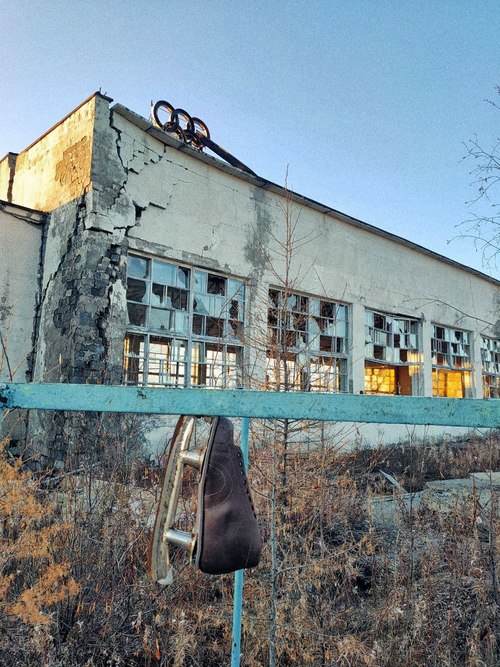 Ответы rov-hyundai.ru: из-за чего стал заброшенным город Кадычкан в магаданской области?